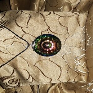 📿Glass Pendant Necklace- Beautiful! New without Tags📿